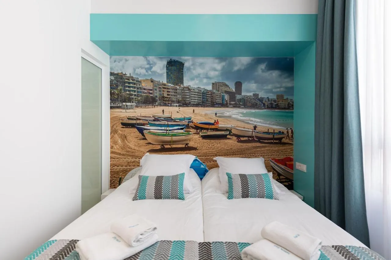 Petit Accommodation Las Canteras Troisieme Las Palmas de Gran Canaria Spain